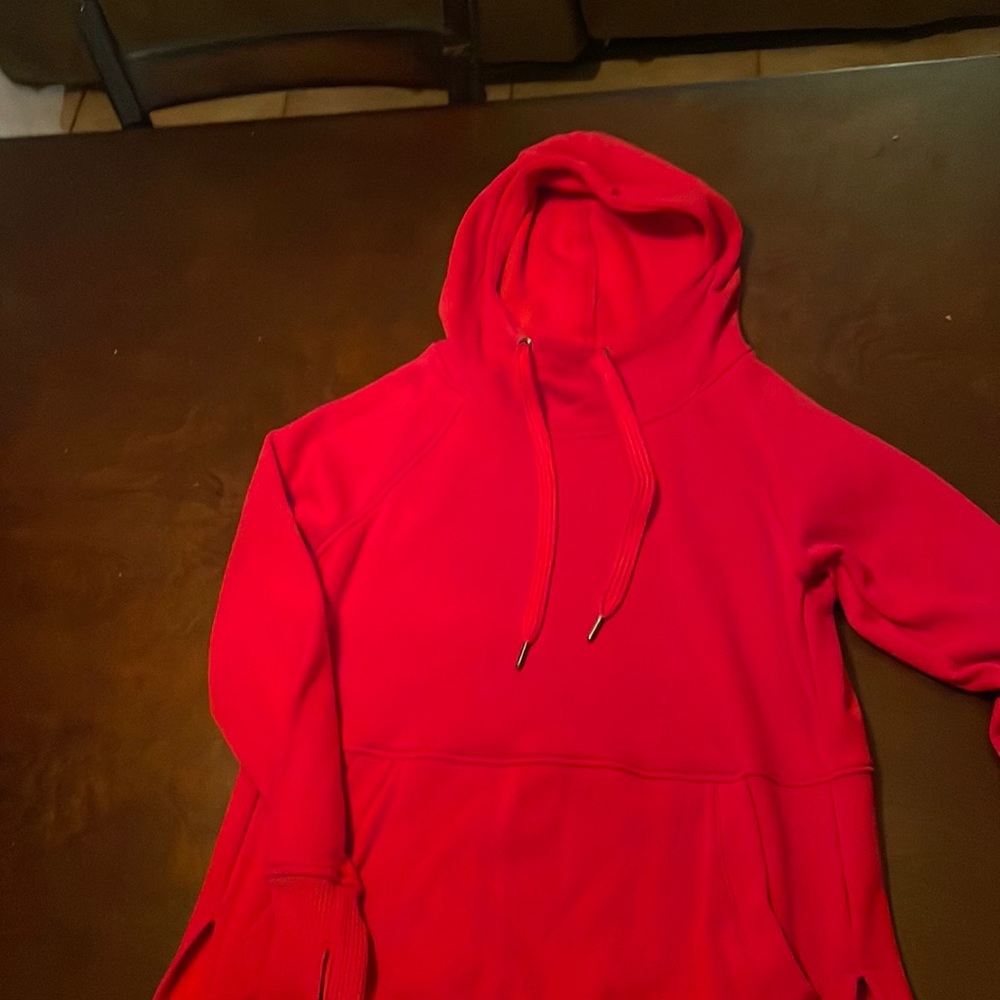 Women’s red hoodie, with thumb holes, size xs